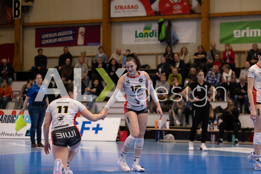 Volleyball I Frauen I Saison 2025-2026 I Volleyball NLA | Women I 1/4 Finals I VC Kanti Schaffhausen - BIWI Volleyball Franches-Montagnes I 21.02.2026 | 12 Coralie Varé (CH) (BIWI VFM) – Außenangriff - Realisiert mit Pictrs.com