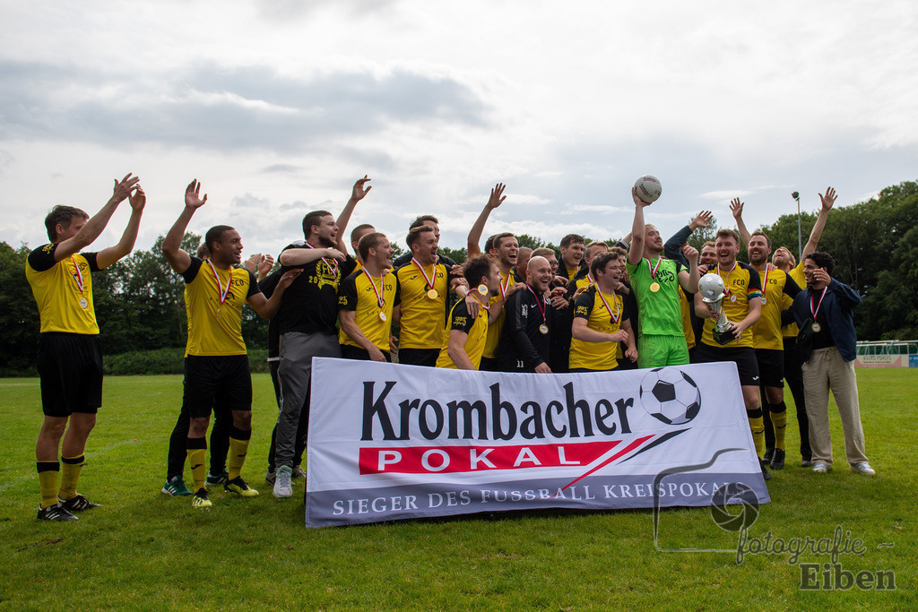 1. FC Ohmstede-SVE Wiefelstede | Herren Kreispokalfinale Jade-Weser-Hunte; 1.FC Ohmestede (gelb) - SVE Wiefelstede (weiß) am 16.06.2024; in Obenstrohe (Plaggenkrugstraße), Photo: Philip Eiben 2024 - Realisiert mit Pictrs.com