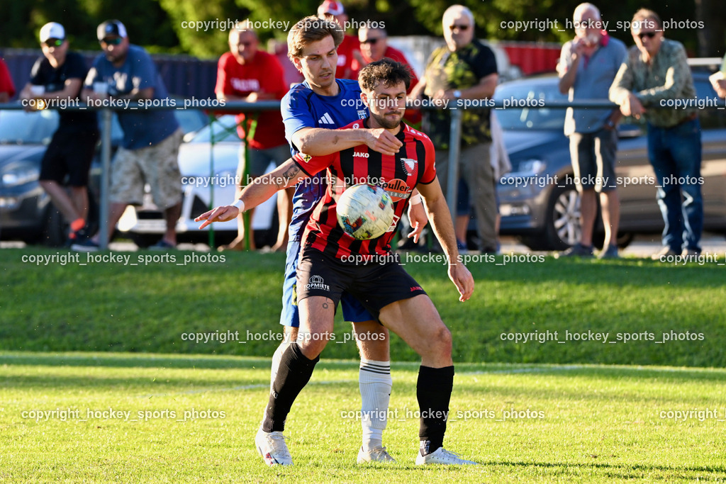 ATUS Nötsch vs. Thal Assling | #99 Lucas Mosser ATUS Nötsch, #7 Florian Michael Huber Thal Assling, ATUS Nötsch vs. Thal Assling, ATUS Nötsch vs. Thal Assling am 31.08.2025 in Nötsch (Dobratsch Arena), Austria, (Photo by Bernd Stefan)