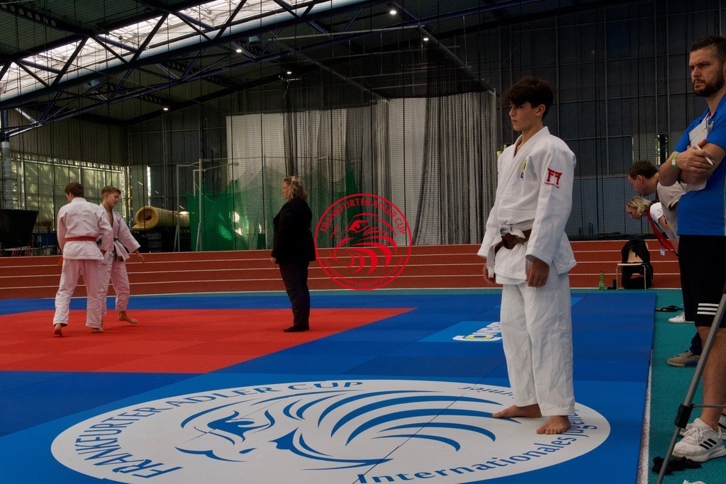 RAS_8215 | Fotos vom Adler Cup - Pictures from Adler Cup

Hier findet Ihr alle Eindrücke und großen Momente der Adler Cup Wochenenden. Here you will find all impressions and great moments of the Adler Cup weekends. - Realisiert mit Pictrs.com