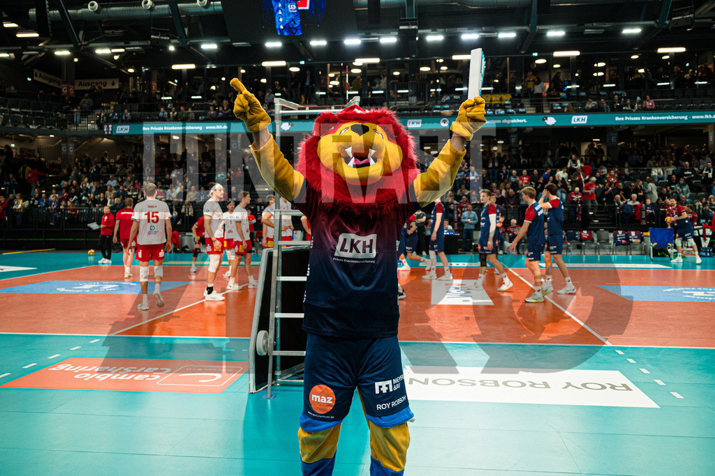 Volleyball I Herren I Saison 2025/2026 I Bundesliga I 8. Spieltag I SVG Lüneburg - SV Warnemünde | Maskottchen der SVG Lüneburg - Realisiert mit Pictrs.com