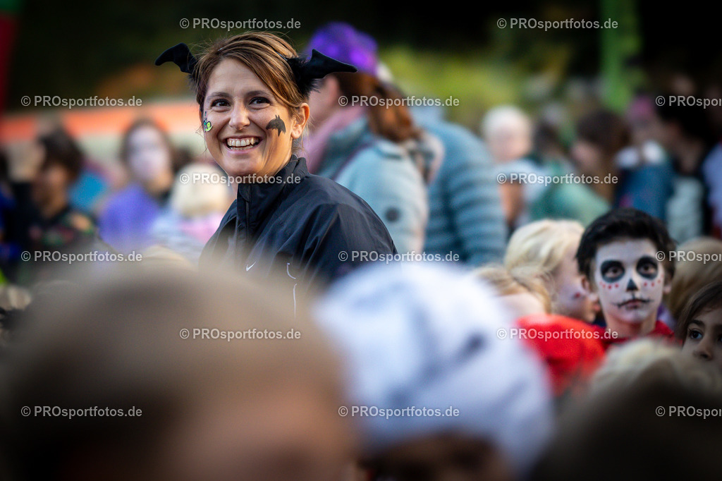 Halloween Run 2022 in Koeln, 31.10.2022 | Impressionen vom Halloween Run 2022 am 31.10.2022 in Koeln (Forstbotanischer Garten Rodenkirchen). Foto: BEAUTIFUL SPORTS/Axel Kohring