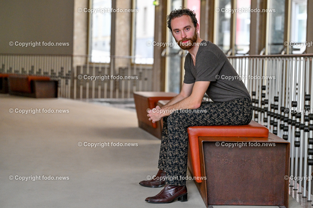 Jonas Haemmerle_ Schauspieler_ 18.10.2023-3 | 18.10.2023, Linz, AUT, Kammerspiele im Bild Jonas Haemmerle (Schauspieler)