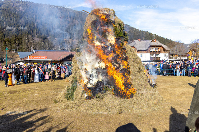 Bärentreiben in Steuerberg | Bildershop von pixelworld.at - Realisiert mit Pictrs.com