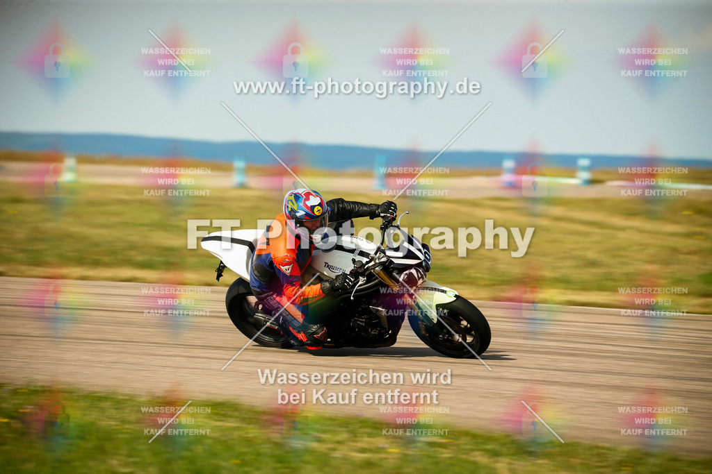 _MOT6134 | Hier findet Ihr Bilder von Touristenfahrten auf der Nürburgring Nordschleife oder von anderen Veranstaltungen die ich besucht habe. Viel Spass beim Durch Schauen 