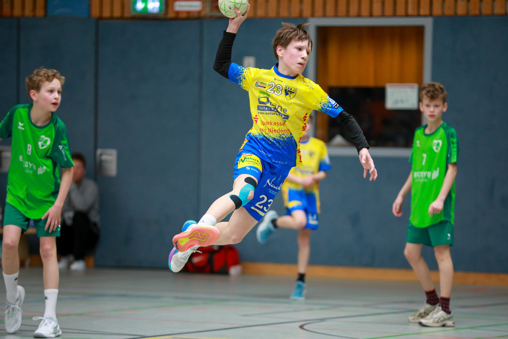 SVNeukirchen_HCTVRhede_220324_007 | Bildergalerie von Sport-Ereignissen aber auch von weiteren spannenden Dingen - nicht nur vom Niederrhein. In Anlehnung an den bekannten Spruch von Hanns Dieter Hüsch heißt das Motto: "Niederrhein ist überall".  - Realisiert mit Pictrs.com