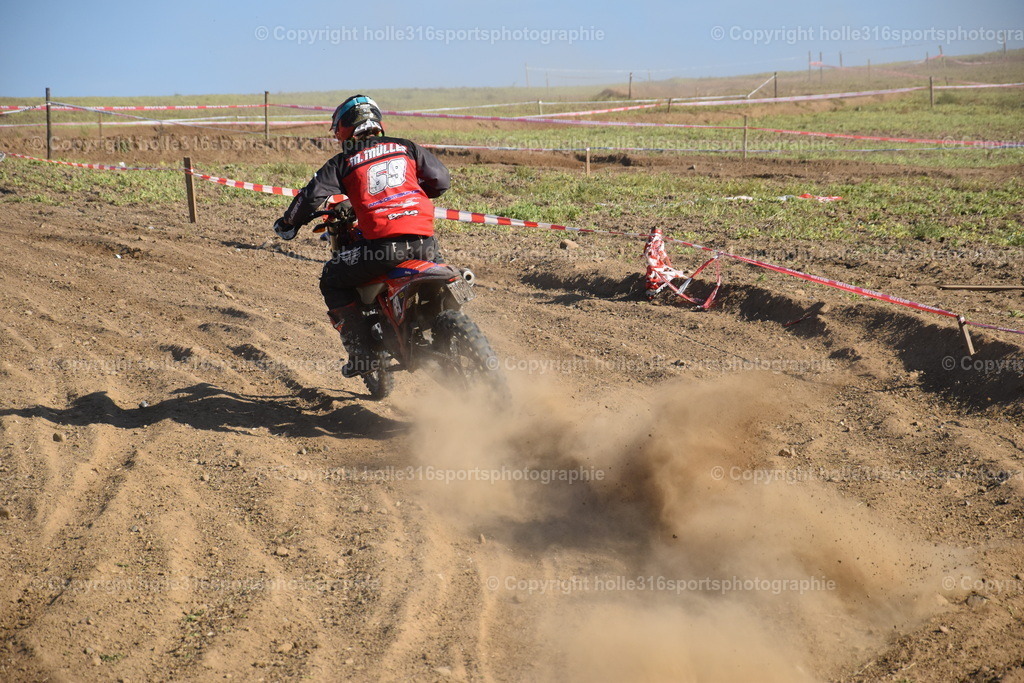 DSC_0549 | Sportfotografie , Motorsport, Motoross, Reitsport, Mointainbike, Enduro,
Landschaft , Outdoor, Eventfotografie, Landschaft, Bilder online bestellen - Realisiert mit Pictrs.com