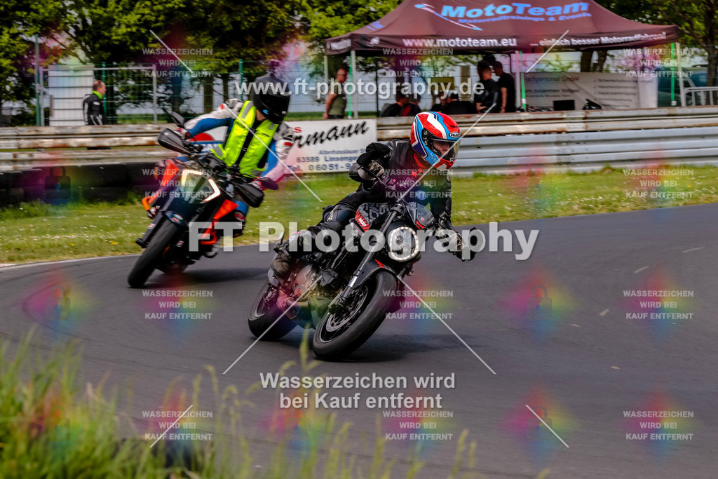 MotoTeamVBK-21017 | Hier findet Ihr Bilder von Touristenfahrten auf der Nürburgring Nordschleife oder von anderen Veranstaltungen die ich besucht habe. Viel Spass beim Durch Schauen 