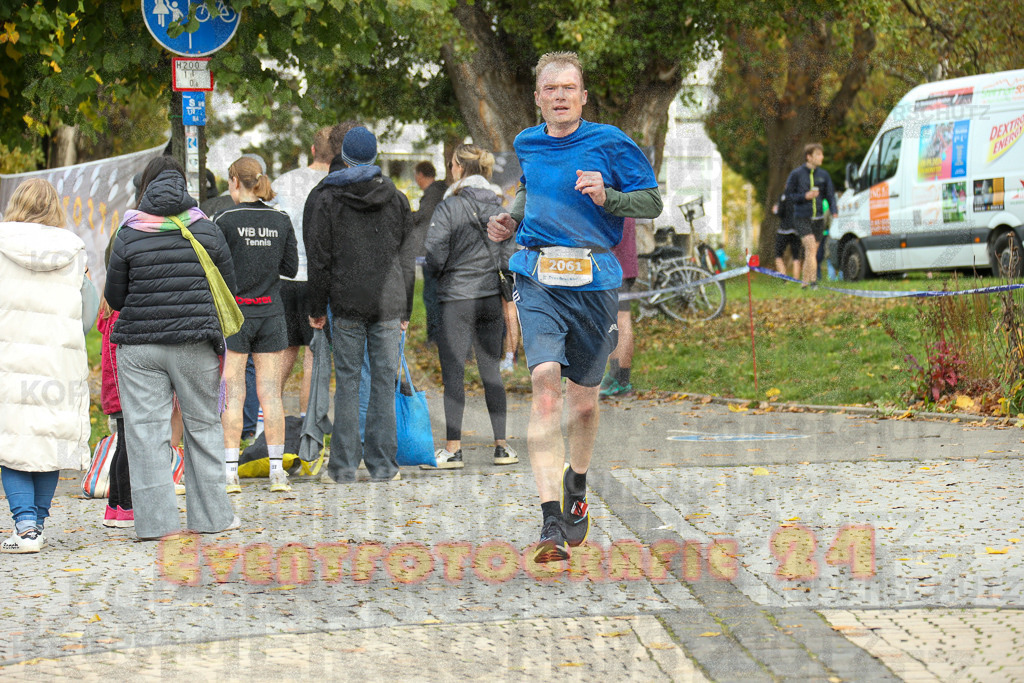 241020_1118_EX1_1906 | Sportfotografie im Rhein-Sieg Kreis, Köln, Bonn, NRW, Rheinland Pfalz, Hessen, etc. Unser Tätigkeitsfeld umfasst den Laufsport vom Volkslauf über den Marathon, Duathlon, Triathon bis zum Ultralauf wie Kölnpfad Ultra oder Schindertrail.