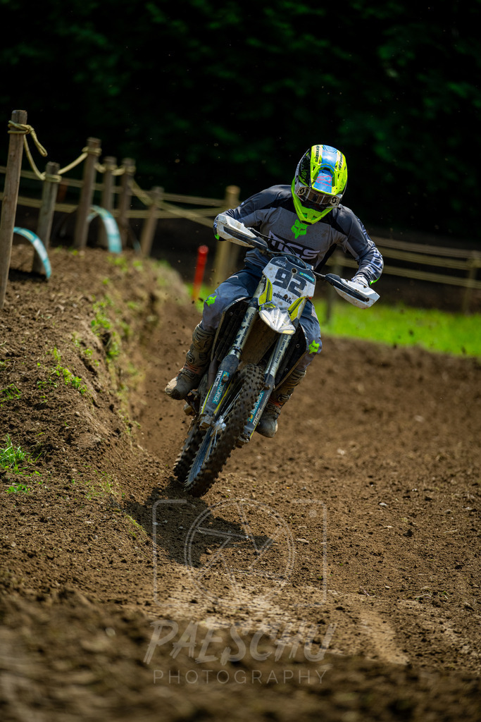 MX 2 (436) | Paeschuphoto Shop - Wer nicht sucht der auch nicht findet.Ob Motocrossbilder oder von einem besuchtem Spiel, Hauptsache Action. - Realisiert mit Pictrs.com