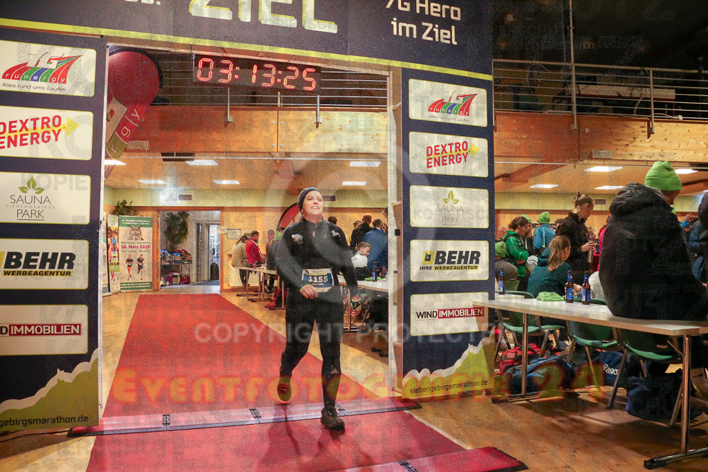 241208_1216_EX1_7484 | Sportfotografie im Rhein-Sieg Kreis, Köln, Bonn, NRW, Rheinland Pfalz, Hessen, etc. Unser Tätigkeitsfeld umfasst den Laufsport vom Volkslauf über den Marathon, Duathlon, Triathon bis zum Ultralauf wie Kölnpfad Ultra oder Schindertrail.