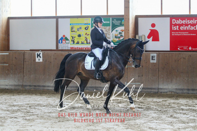 DKP44715 | Turniersportfotografie; Pferdefotografie; Dressurfotografie