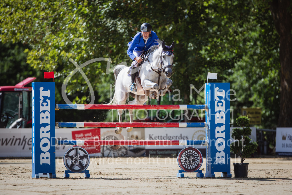 220828_Delbrueck_GrosserPreis-607 | Deine schönsten Turniermomente als professionelle Fotos! Entdecke hochwertige Pferdesport-Fotografie im Online-Shop. Jetzt Fotos finden & bestellen!