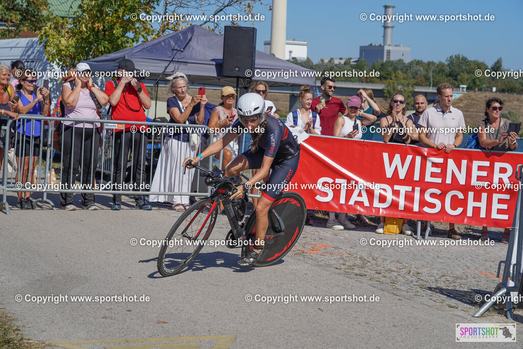 DSC00685 | Vienna Triathlon 2024                                        P3 Event                                                             #yourpictrs #sportshot_your_pictrs                 @Sportshotphotography                                     Photo Credit: www.sportshot.de