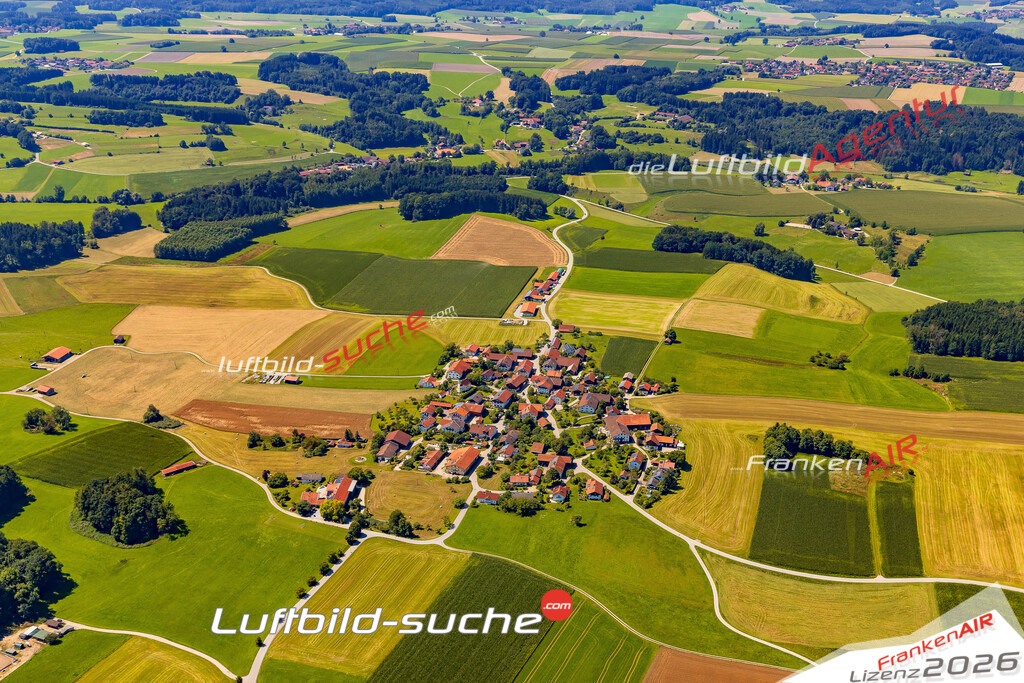 Luftaufnahme von Niclasreuth Aßling Bild- Das Luftbild wurde 2025 vom UL-Flugzeug heraus erstellt ( keine Drohne ) - Hochauflösende Luftaufnahme -Nicht vergleichbar mit Google Maps oder Satelittenbilder- Die Geschenkidee !Mit Lizenz und Bildrechte bestellbar
