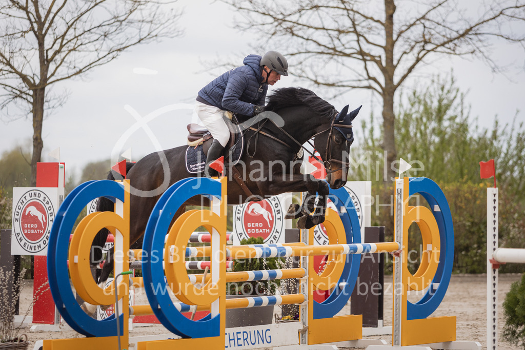 230426_HofSosath_2Ph-L-Spr-848 | Deine schönsten Turniermomente als professionelle Fotos! Entdecke hochwertige Pferdesport-Fotografie im Online-Shop. Jetzt Fotos finden & bestellen!