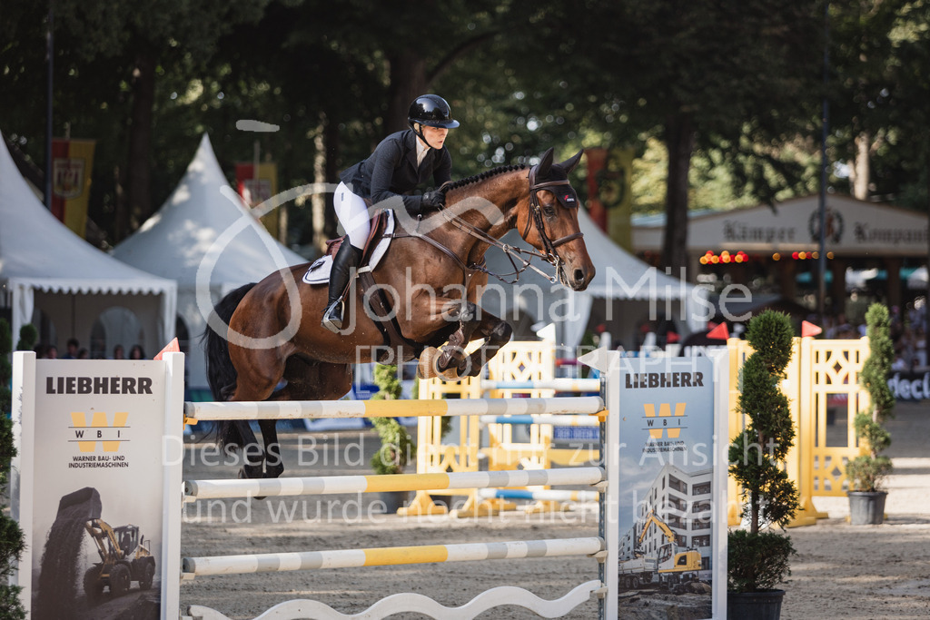 230910_OWLCh_GroßerPreis-644 | Deine schönsten Turniermomente als professionelle Fotos! Entdecke hochwertige Pferdesport-Fotografie im Online-Shop. Jetzt Fotos finden & bestellen!