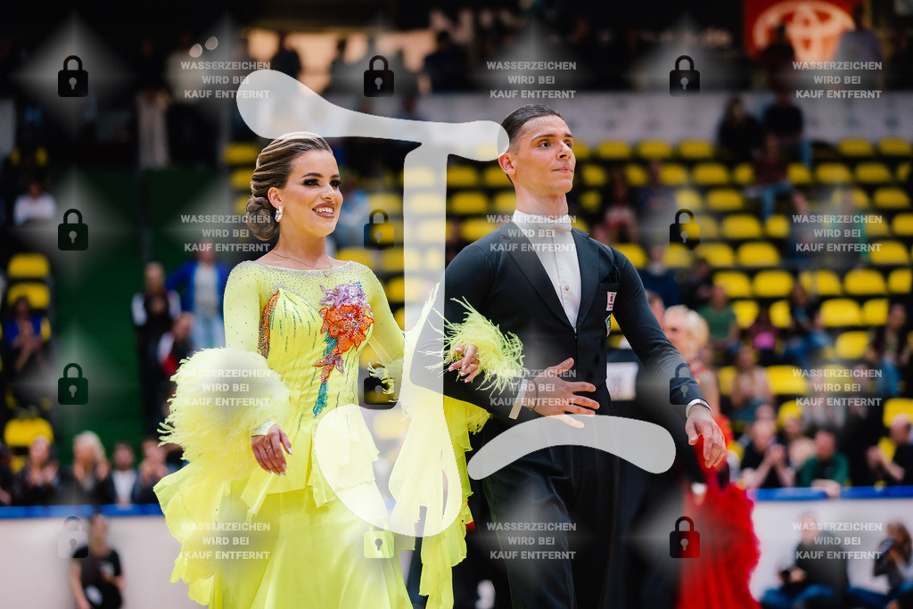 Hessen Tanzt WDSF International Open Standard 5th (86) Vladyslav Tsykhanovskyi _ Veronika Tsikhanovska (Schwarz-Weiß-Club Pforzheim)-2025-05-17-0244 | Webshop for digital downloads and prints of dance sport, event & show photographer Julian Link - Realisiert mit Pictrs.com