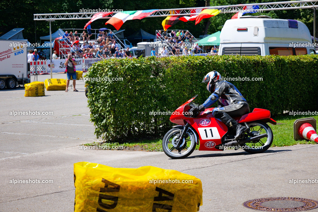P1037022-2 | Erleben Sie atemberaubende, hochqualitative Fotos Ihrer Fahrt entlang der malerischen Alpenstraßen. Besuchen Sie alpineshots.com, um professionelle Aufnahmen Ihrer unvergesslichen Reise zu finden und zu kaufen - Realisiert mit Pictrs.com