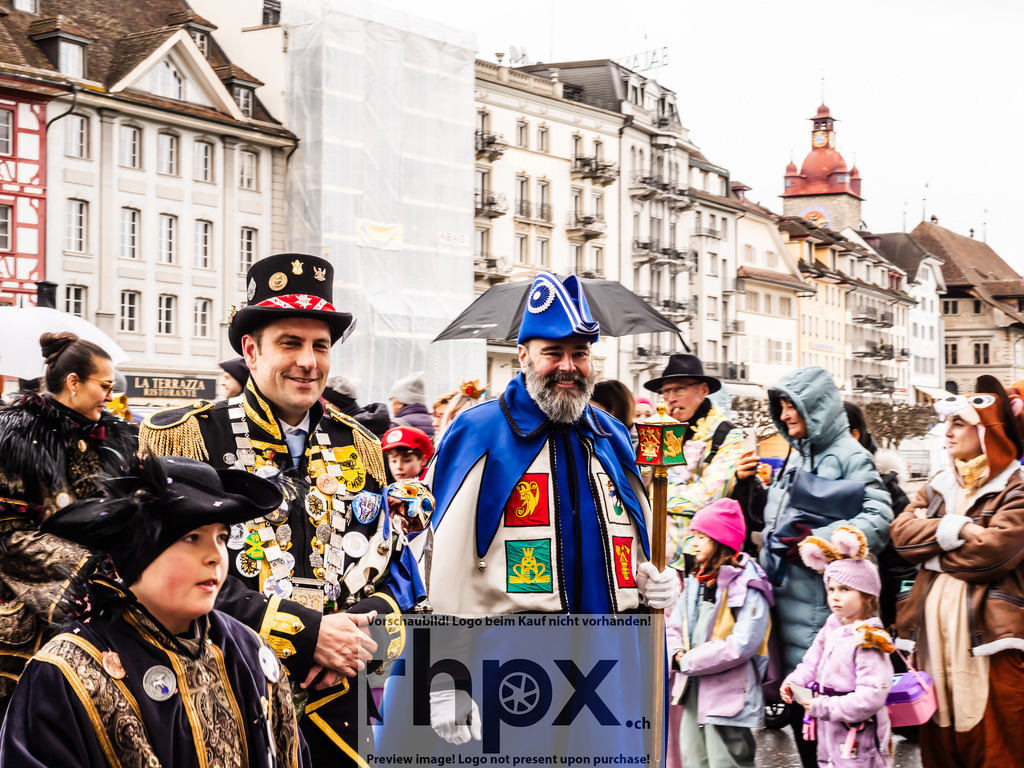 Chendermonschter 2026 | Stimmungsvolle Fotokunst aus Luzern. Erlebe den Pilatus, den See und die Stadt Luzern in exklusiven Aufnahmen in der Fotogalerie & Shop. - Realisiert mit Pictrs.com