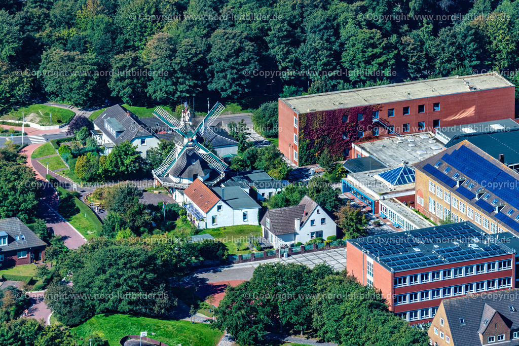 Norderney_Denkmal_Mühle_Selden_Rüst_ELS_6725050923 | NORDERNEY 05.09.2023 Historische Windmühle Denkmal " Selden Rüst " auf Norderney im Bundesland Niedersachsen, Deutschland. // Historical windmill monument "Selden Ruest" on Norderney in the state of Lower Saxony, Germany. Foto: Martin Elsen