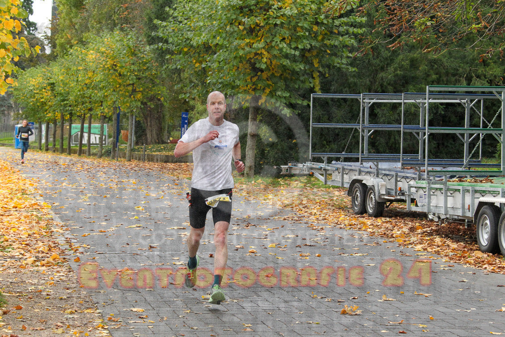 251019_1039_EV4_3251 | Sportfotografie im Rhein-Sieg Kreis, Köln, Bonn, NRW, Rheinland Pfalz, Hessen, etc. Unser Tätigkeitsfeld umfasst den Laufsport vom Volkslauf über den Marathon, Duathlon, Triathon bis zum Ultralauf wie Kölnpfad Ultra oder Schindertrail.