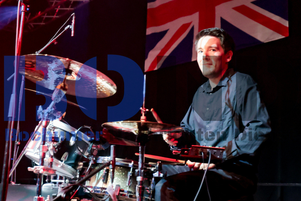 Zeltfestival Ruhr 2024 - Get Back / Beatles Tribute  {date} -  | {headline}(Foto: Sebastian Sendlak / BOND) - Realisiert mit Pictrs.com