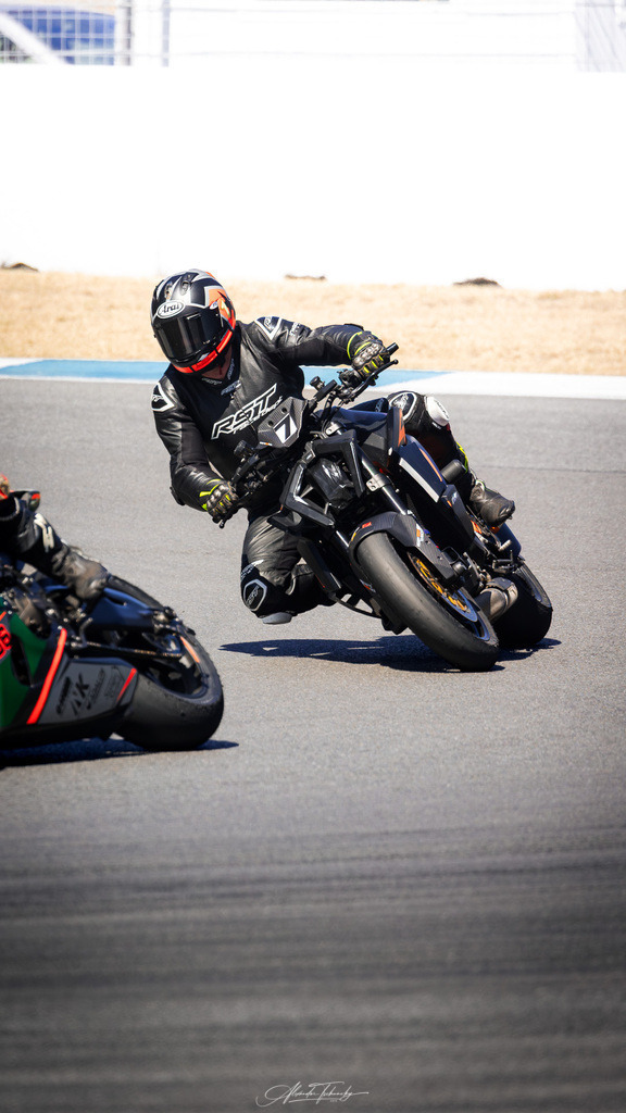 Ducati Trackday Hockenheimring 2026 | Entdecken Sie die faszinierende Welt von Alexander Tschuncky Arts: Kreative Fotografie, atemberaubende Automobilkunst und hochwertiger Bilderdruck. Lassen Sie sich inspirieren! - Realisiert mit Pictrs.com