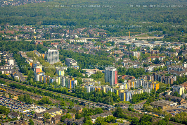 Duesseldorf240501420 | Luftbild, Hochhäuser Fürstenberg Wohnsiedlung mit bunter Fassade, Fürstenberger Straße und Potsdamer Straße, Hassels, Düsseldorf, Rheinland, Nordrhein-Westfalen, Deutschland