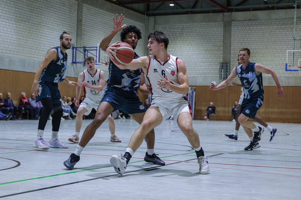 1.Regio BAYER GIANTS vs LippeBaskets Werne-58 | Fotos von Basketballspielen aus dem Raum NRW fotografiert von Gero Mueller-Laschet und Daniel Schaefer - Realisiert mit Pictrs.com
