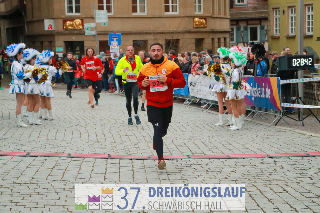 VR Bank Hauptlauf 10000m | 3 Koenigslauf 2023 - Realisiert mit Pictrs.com