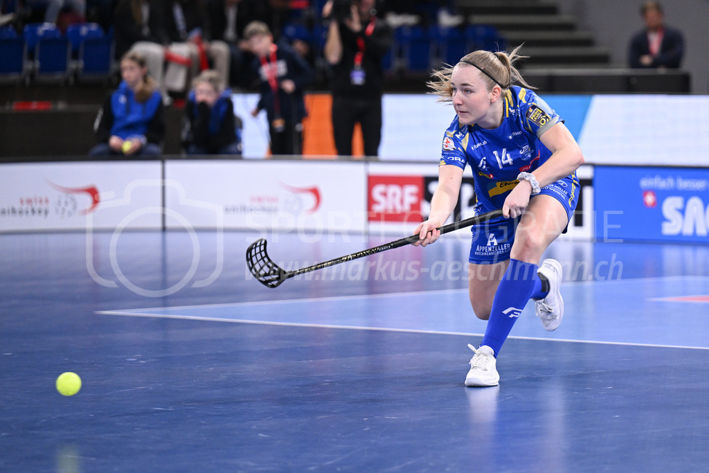 Kloten-Dietlikon Jets vs Skorpion Emmental Zollbrück - 15. April 2023 | Kloten-Dietlikon Jets vs Skorpion Emmental Zollbrück
Stimo Arena, Kloten
Chiara Bertini (#14 Kloten-Dietlikon Jets).
Bild: Sportfotografie Markus Aeschimann | www.markus-aeschimann.ch - Realisiert mit Pictrs.com