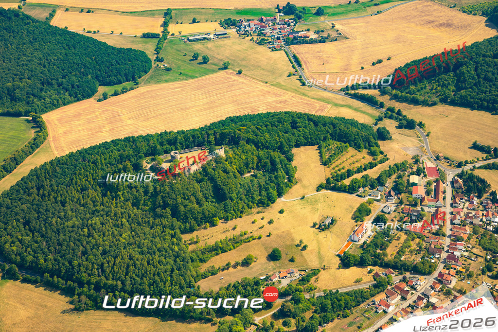 Die Luftaufnahme Henneburg - Meiningen wurde 2022 vom Flugzeug aus (keine Drohne) erstellt. Hohe Auflösung -für große Poster und Wandbilder geeignet - Garantiert!