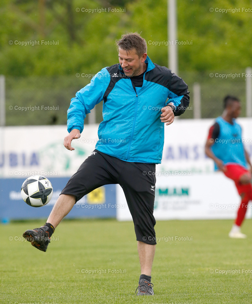 A_LUI_03052025_35 | SPORT FUSSBALL LL.OST ASKOE OEDT 1B-USV ST.ULRICH 03.05.2025IM BILD: BOZO KOVACEVIC (OEDT1B) UND (ST.ULRICH)FOTO:FOTOLUI