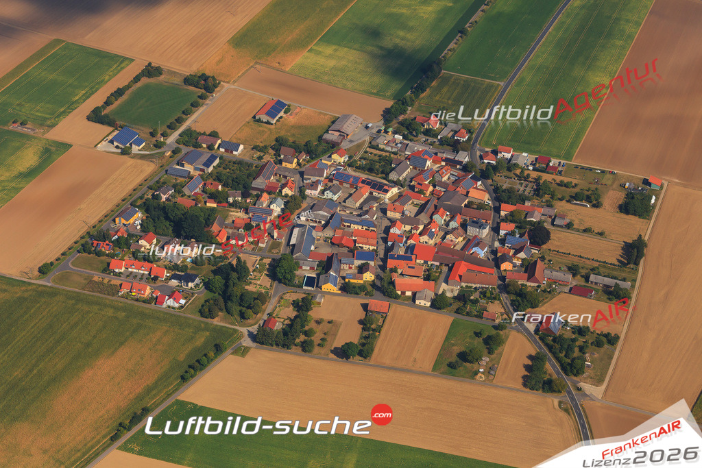 Luftbild von Saechsenheim Sonderhofen - Luftaufnahme wurde 2016 von https://frankenair.de mittels Flugzeug (keine Drohne) erstellt - die Geschenkidee