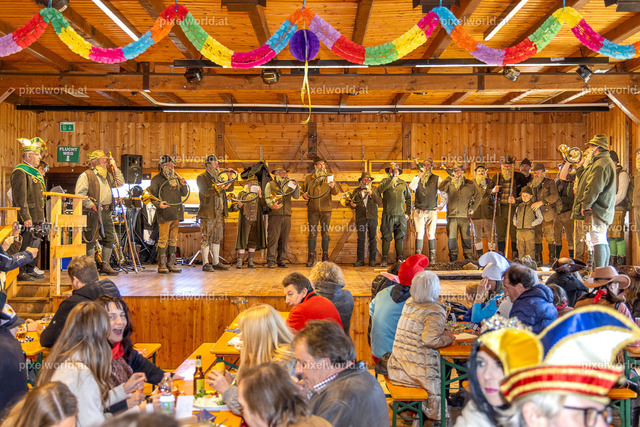 Bärentreiben in Steuerberg | Bildershop von pixelworld.at - Realisiert mit Pictrs.com