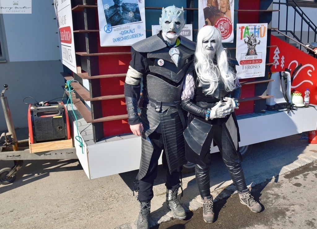 PF Fasnacht _25-16-RA | Fotoblog Schwarzwald, Foto Blog Wiesental, Pfaffenberg, Winterzauber, Zeller Bergland, Zell im Wiesental, Fotoblog Wiesental, Landschaftsfotos, Bilder Wiesental, Natur, Naturbilder, Fastnacht, Zeller Fastnacht, Zeller Fasnacht, Zeller Bergland, Belchen, - Realisiert mit Pictrs.com