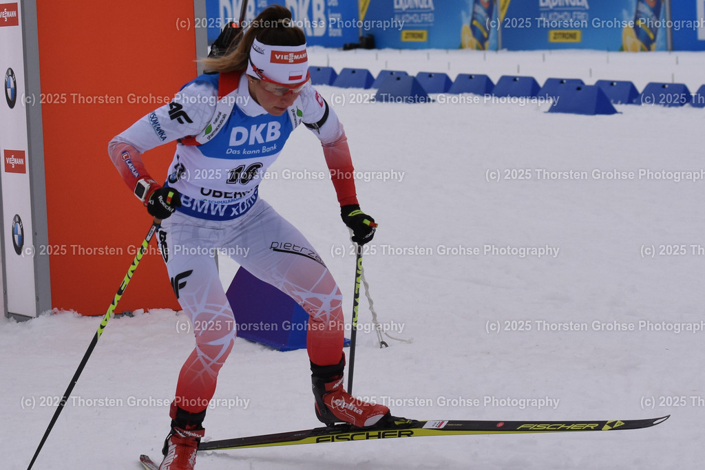 IBU WC Biathlon Oberhof 2018 | NOWAKOWSKA Weronika (POL) beim Start; IBU WC Biathlon Oberhof 2018, 7.5 km Sprint Frauen am 04.01.2018 in der DKB Ski Arena in Oberhof, (Deutschland) - Realisiert mit Pictrs.com