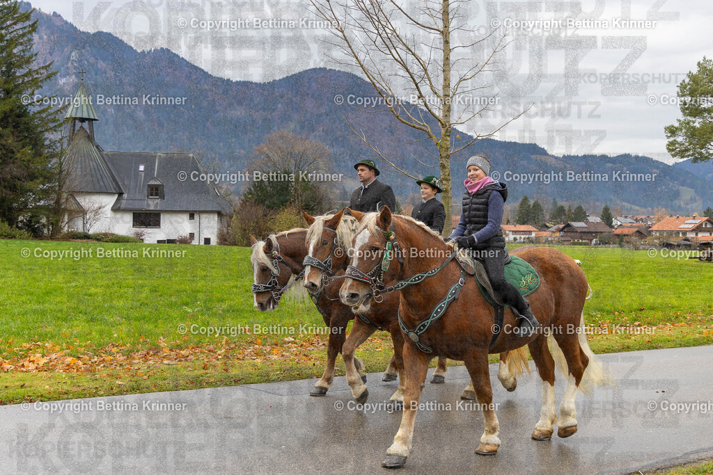 LL25-31 | Professionelle Fotografin mit Fachgeschäft in Lenggries & im Landkreis Bad Tölz Wolfratshausen. Hochzeitsreportage, Familienfotos, Newborn-, Babybauch-, Pass- & Businessfotos.Alles Rund ums Foto