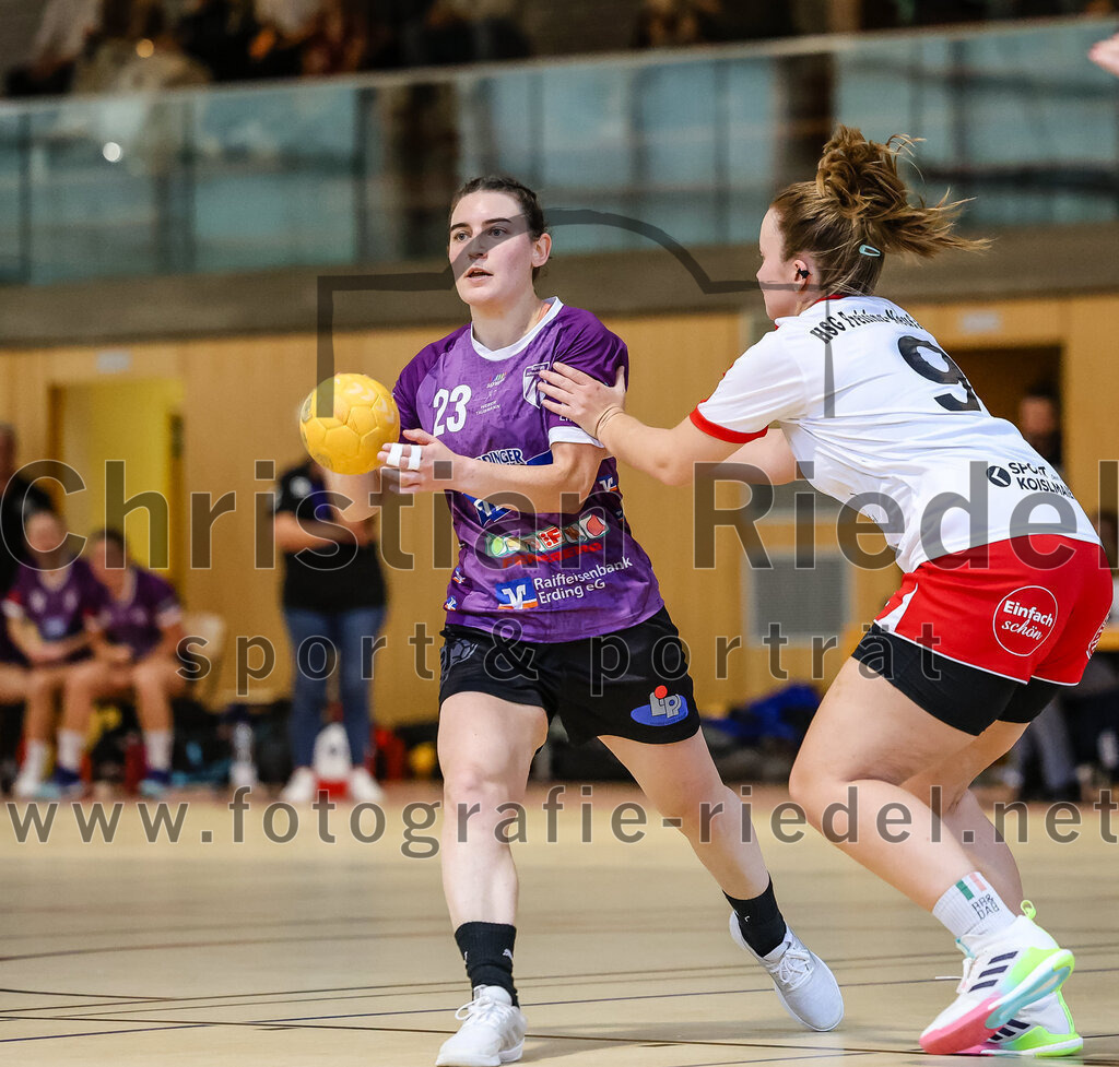 2024-10-13_071_SpVgg_Altenerding_gegen_SC_Freising | Erding, Deutschland, 13.10.2024:Handball, Bezirksoberliga Frauen Altbayern 2024 / 2024, 3. Spieltag, SpVgg Altenerding gegen SC Freising, Endergebnis: 26:35Katharina Künstner (SpVgg Altenerding, #23), Franziska Edler (HSG Freising-Neufahrn, #9)Foto: Christian Riedel / fotografie-riedel.net
