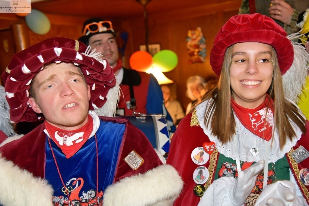 Umzug Sonn  _26-267-RA | Fotoblog Schwarzwald, Foto Blog Wiesental, Pfaffenberg, Winterzauber, Zeller Bergland, Zell im Wiesental, Fotoblog Wiesental, Landschaftsfotos, Bilder Wiesental, Natur, Naturbilder, Fastnacht, Zeller Fastnacht, Zeller Fasnacht, Zeller Bergland, Belchen, - Realisiert mit Pictrs.com