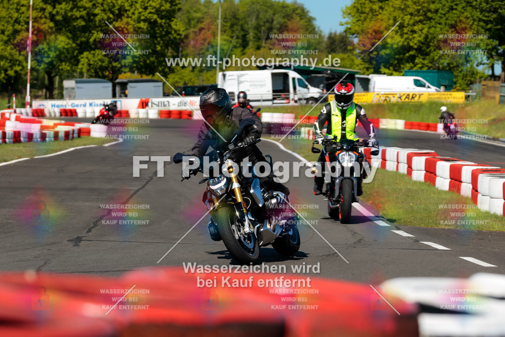 Moto-TeamOBK-21644 | Hier findet Ihr Bilder von Touristenfahrten auf der Nürburgring Nordschleife oder von anderen Veranstaltungen die ich besucht habe. Viel Spass beim Durch Schauen 