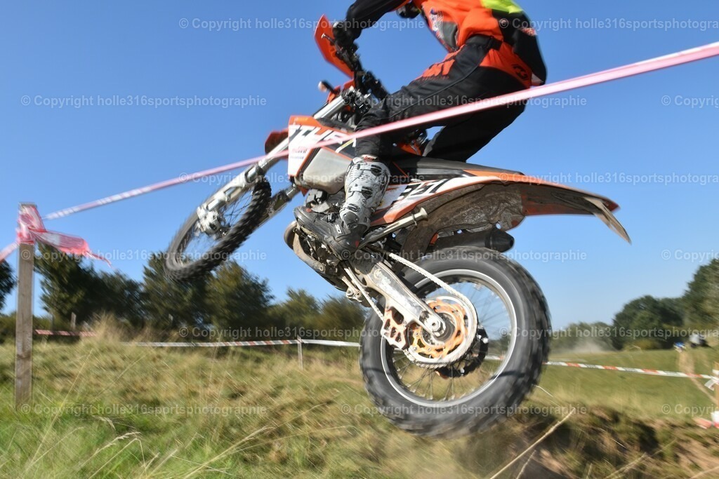 DSC_0281 | Sportfotografie , Motorsport, Motoross, Reitsport, Mointainbike, Enduro,
Landschaft , Outdoor, Eventfotografie, Landschaft, Bilder online bestellen - Realisiert mit Pictrs.com