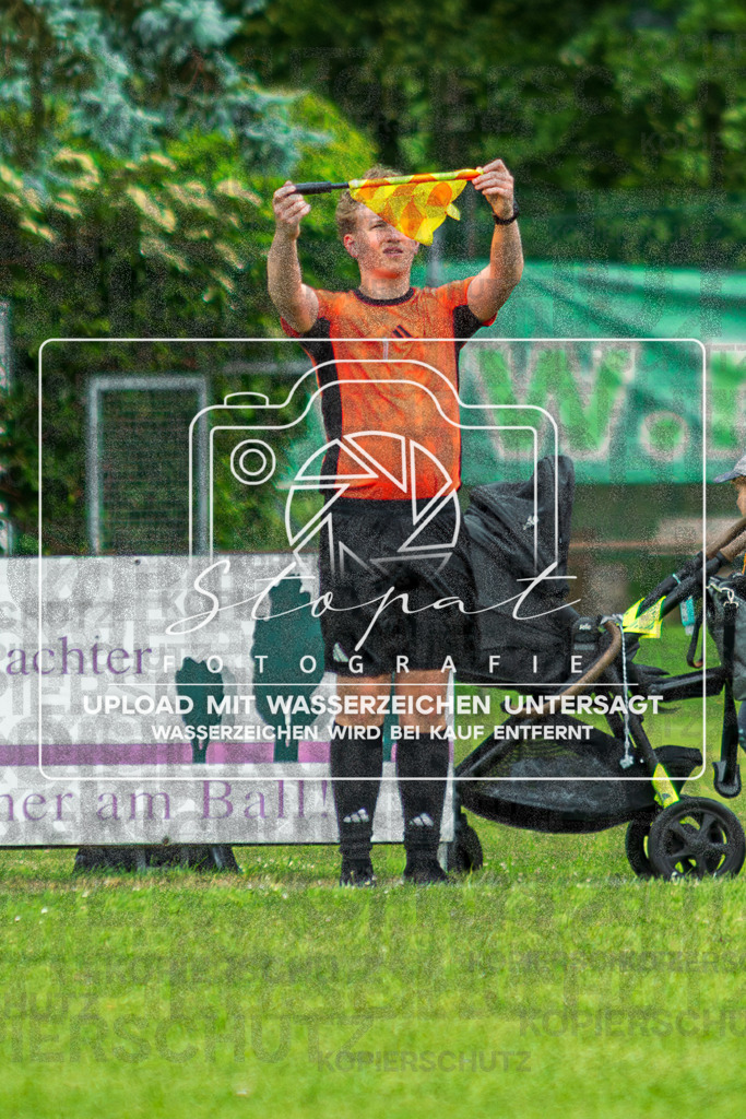 U17 Kreispokal Finale HK - SV Soltau vs. SG Fulde | Paul Meyer (Schiedsrichterassistent); U17 Kreispokal Finale HK - SV Soltau vs. SG Fulde am 07.06.2026 in Sportplatz Alter Schulweg, Schülern - Realisiert mit Pictrs.com
