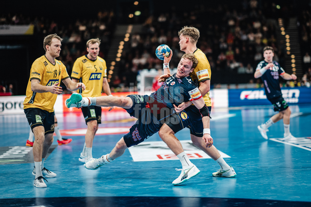 Handball | Herren | EHF EURO 2024 | European Championshop Men 2024 Final Tournament | Norwegen vs. Schweden | 23.01.2024 | Magnus Gullerud (#21, Norwegen, NOR) beim Wurf