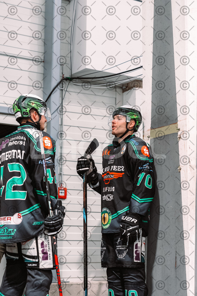 Alligators_vs_Stuttgart_16_11_2025-21 | Höchstadt Alligators Fotogalerie: Eishockey-Action aus Franken. Professionelle Spielfotos, Portraits & Stadionbilder zum Download. Jetzt entdecken! - Realisiert mit Pictrs.com