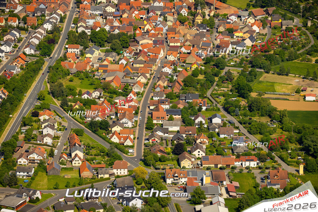 Das Luftbild zeigt  Uettingen - Die Luftaufnahme wurde 2023 vom UL-Flugzeug aus erstellt ( keine Drohne ) - Hochauflösende Luftaufnahme - Für grossformatige Ausdrucke geeignet. Die Geschenkidee !Mit Lizenz und Bildrechte bestellbar