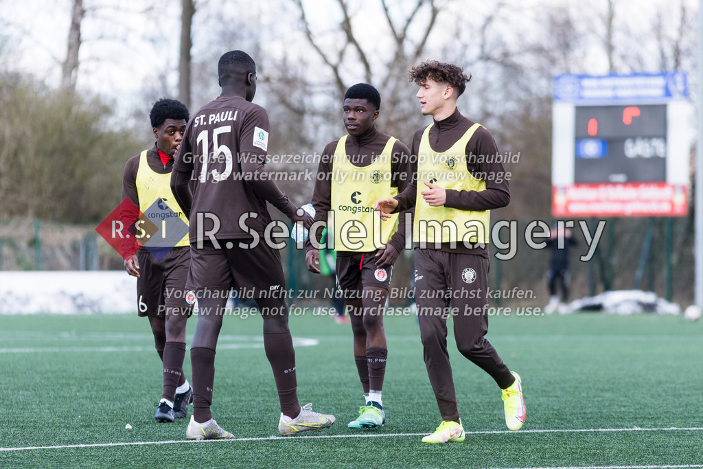 Fußball, Saison 2021/22, A-Junioren Bundesliga, Hamburger SV - FC St. Pauli, Paul-Hauenschild-Plätze (Norderstedt), 02.04.2022, 16. Spieltag | Sportfotos aus Hamburg, Eventfotos oder freie Arbeiten von R.Seidel Imagery – einfach online kaufen.