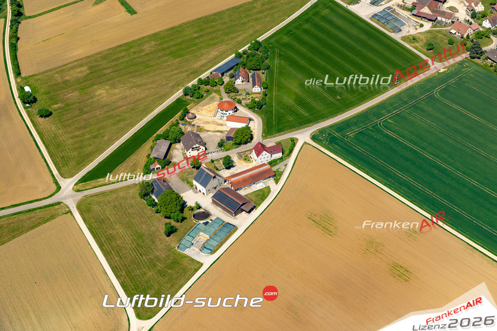 Die Luftaufnahme Marbach - Harburg wurde 2022 vom Flugzeug aus (keine Drohne) erstellt. Hohe Auflösung -für große Poster und Wandbilder geeignet - Garantiert!