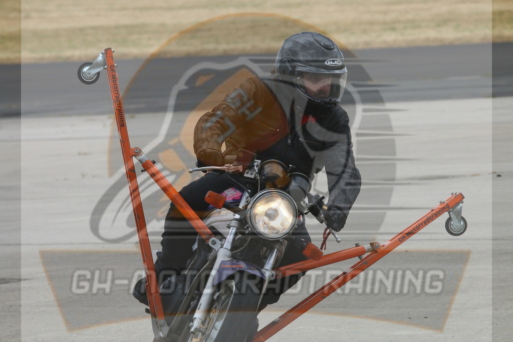 IMG_3195 | gh-motorradtraining-foto.de - Realisiert mit Pictrs.com